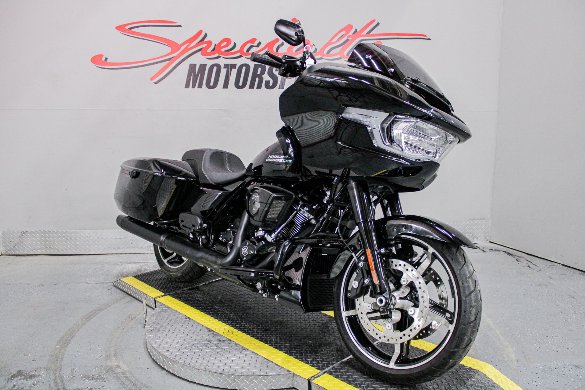 Front Right Side View - Photo 13