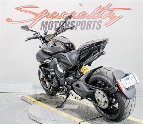 2023 Ducati Diavel V4 in Sacramento, California - Photo 8