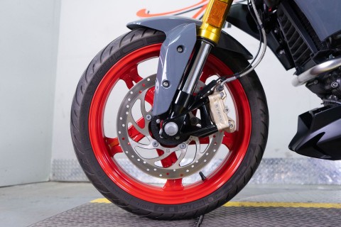 2021 BMW G 310 R in Sacramento, California - Photo 11