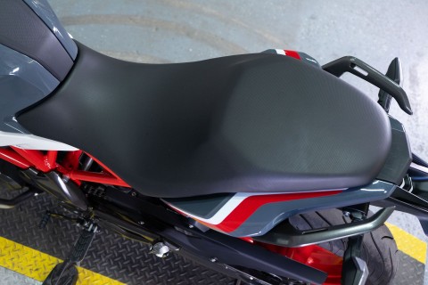 2021 BMW G 310 R in Sacramento, California - Photo 18