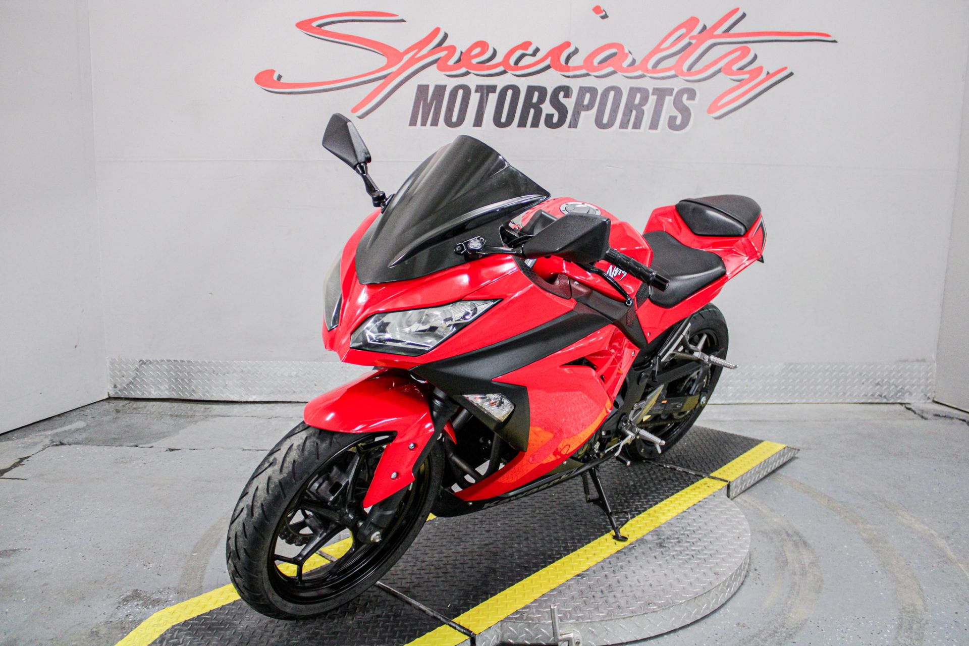 Front Left Side View - Photo 10