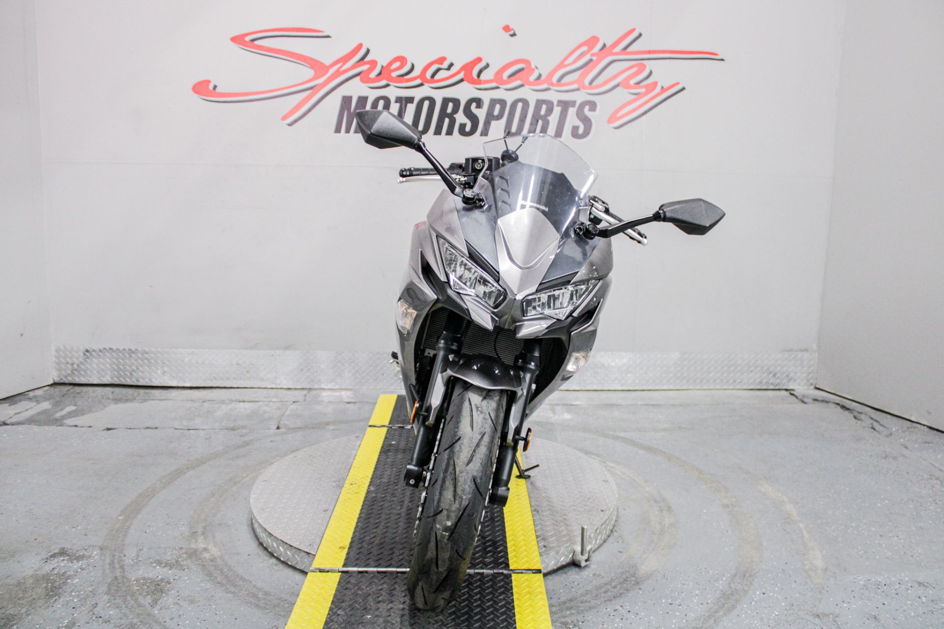 Front View - Photo 12