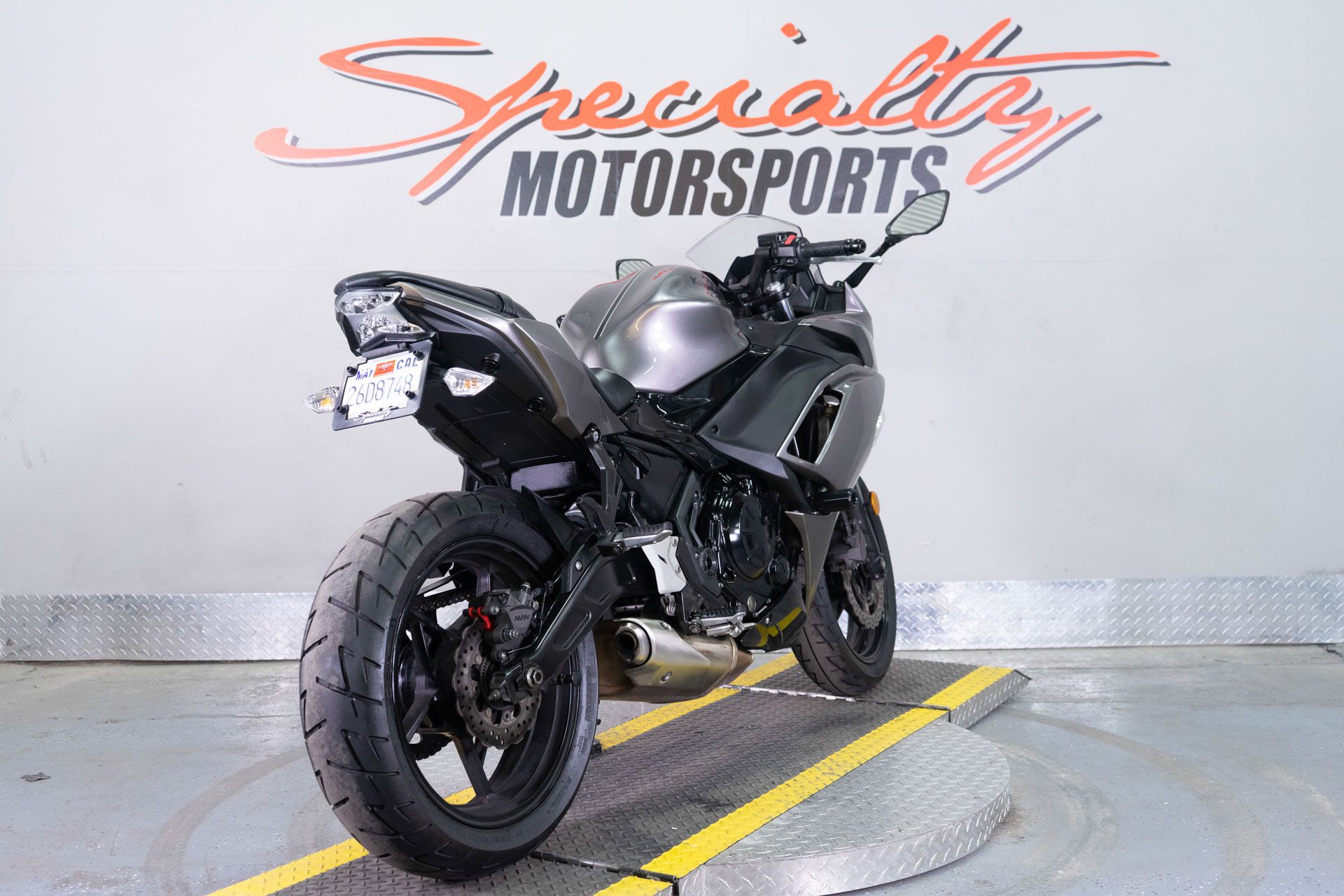 2021 Kawasaki Ninja 650 ABS in Sacramento, California - Photo 6