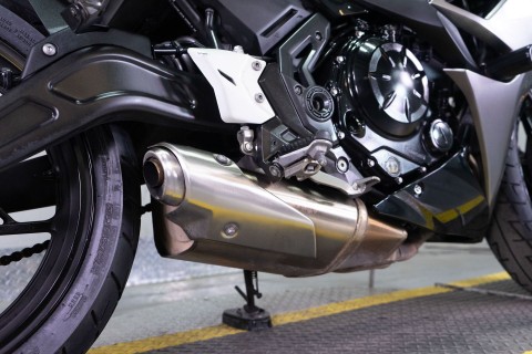 2021 Kawasaki Ninja 650 ABS in Sacramento, California - Photo 9