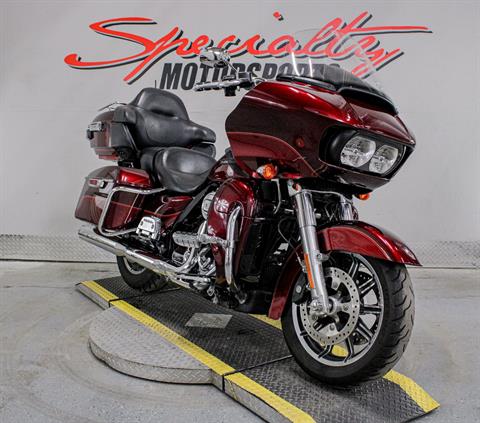 2017 Harley-Davidson Road Glide® Ultra in Sacramento, California - Photo 8