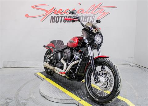 HAR027138 - 2018 - Harley-Davidson - Street Bob® 107  Front Right Side View - Photo 13