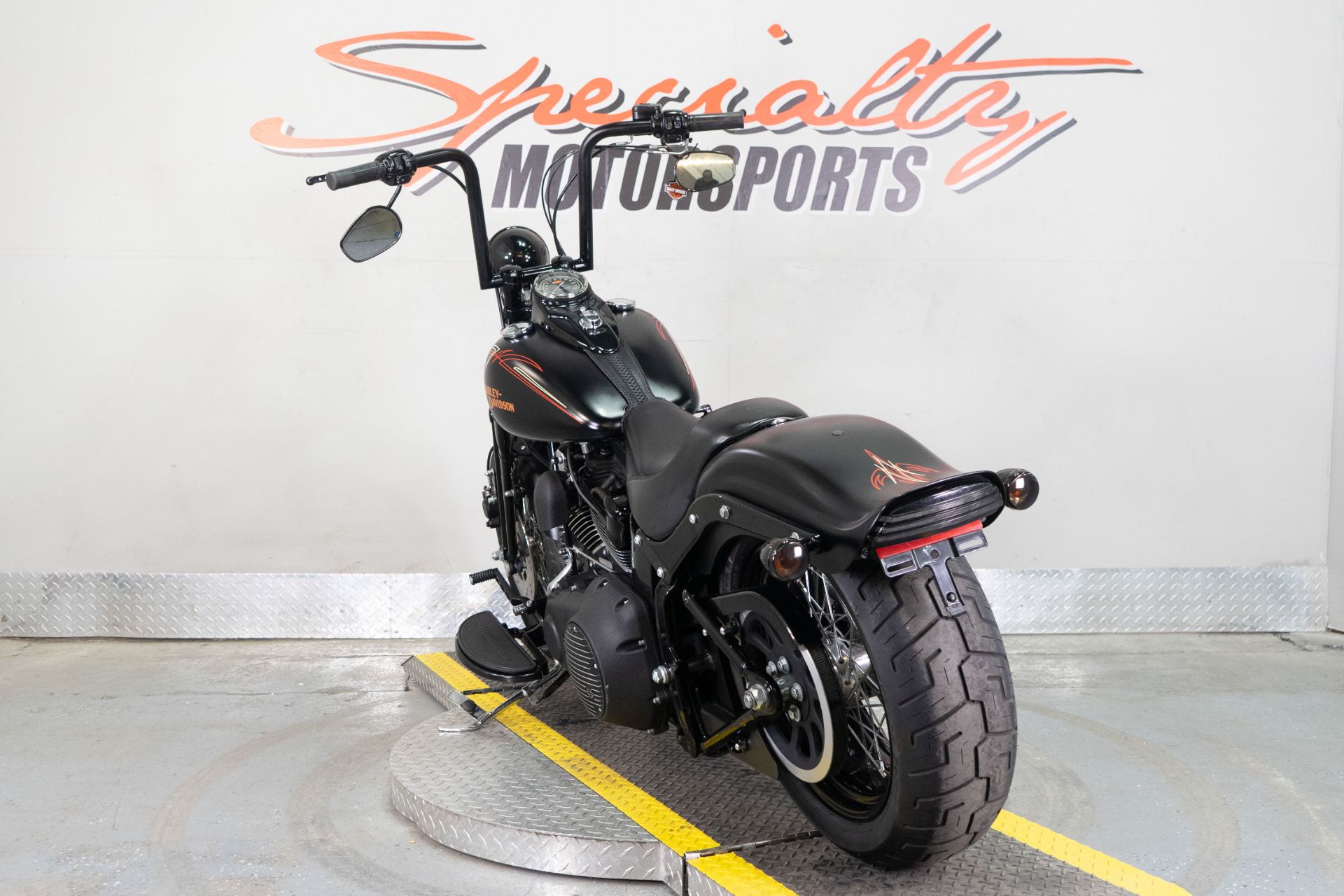 2009 Harley-Davidson Softail® Cross Bones™ in Sacramento, California - Photo 5