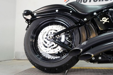 2009 Harley-Davidson Softail® Cross Bones™ in Sacramento, California - Photo 9