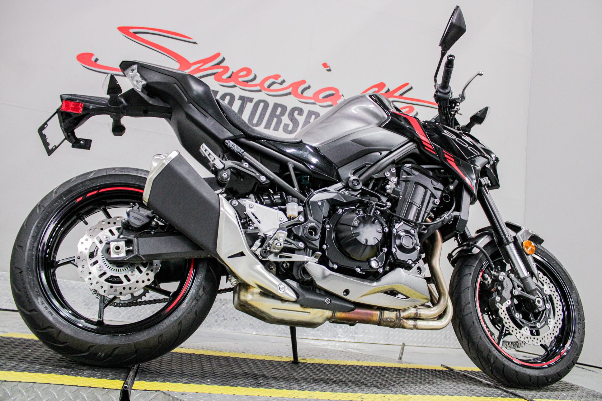 2023 Kawasaki Z900 ABS in Sacramento, California - Photo 15