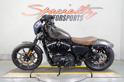 2018 Harley-Davidson Iron 883™ in Sacramento, California - Photo 4