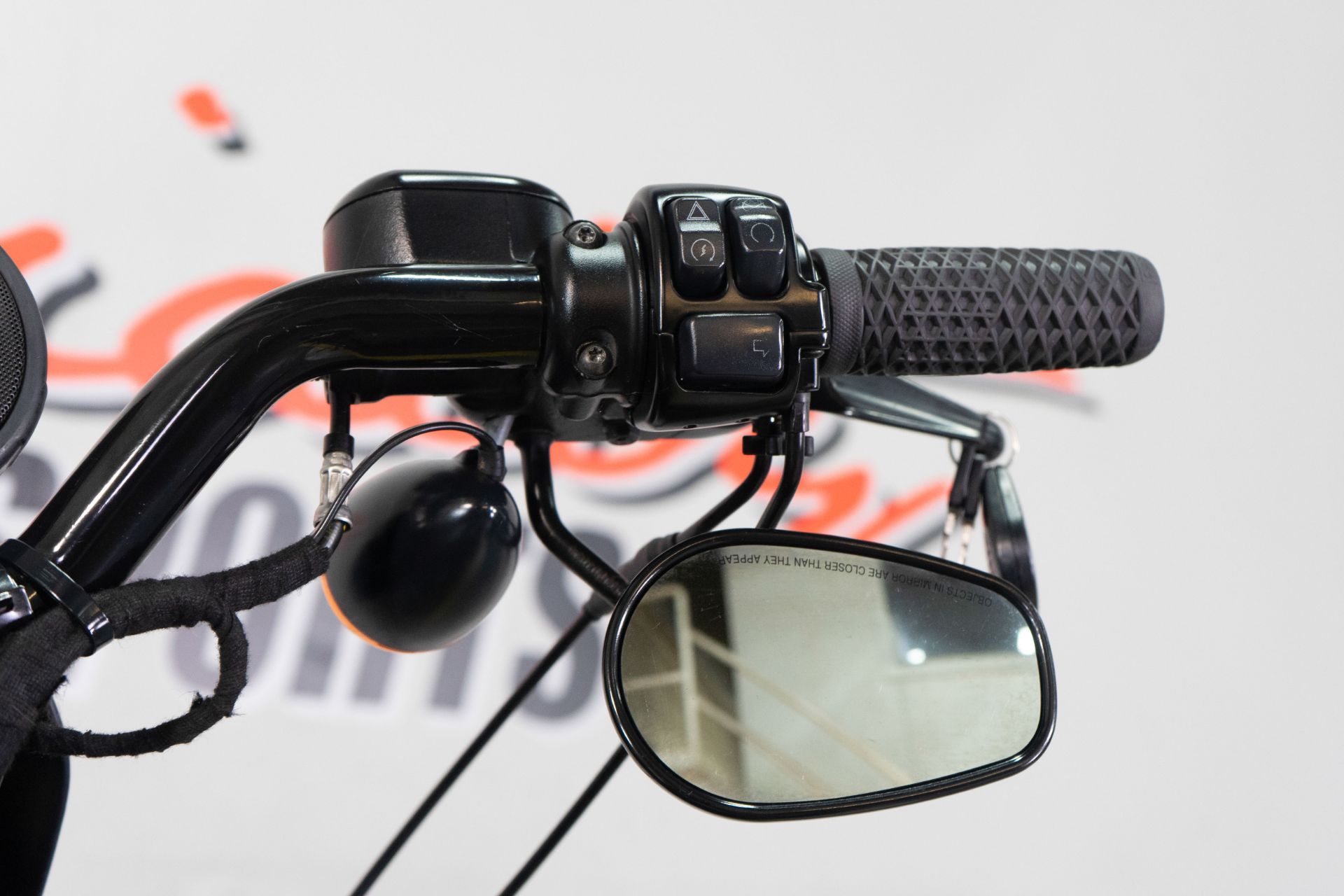 2018 Harley-Davidson Iron 883™ in Sacramento, California - Photo 6