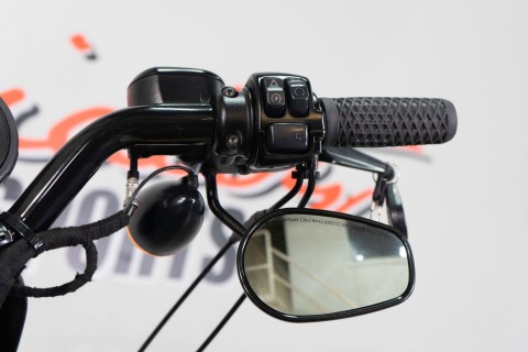 2018 Harley-Davidson Iron 883™ in Sacramento, California - Photo 6