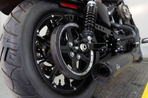 2018 Harley-Davidson Iron 883™ in Sacramento, California - Photo 14