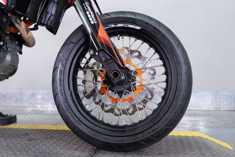2020 KTM 690 SMC R in Sacramento, California - Photo 7