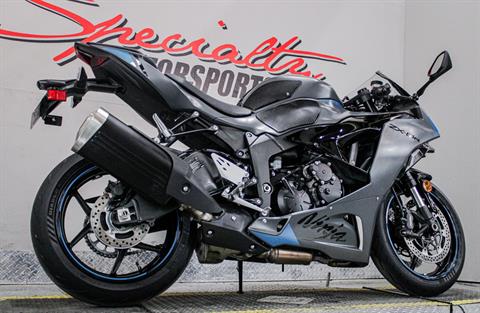 KAW024673 - 2025 - Kawasaki - Ninja ZX-6R KRT Edition ABS Lower Right Side Angle - Photo 15