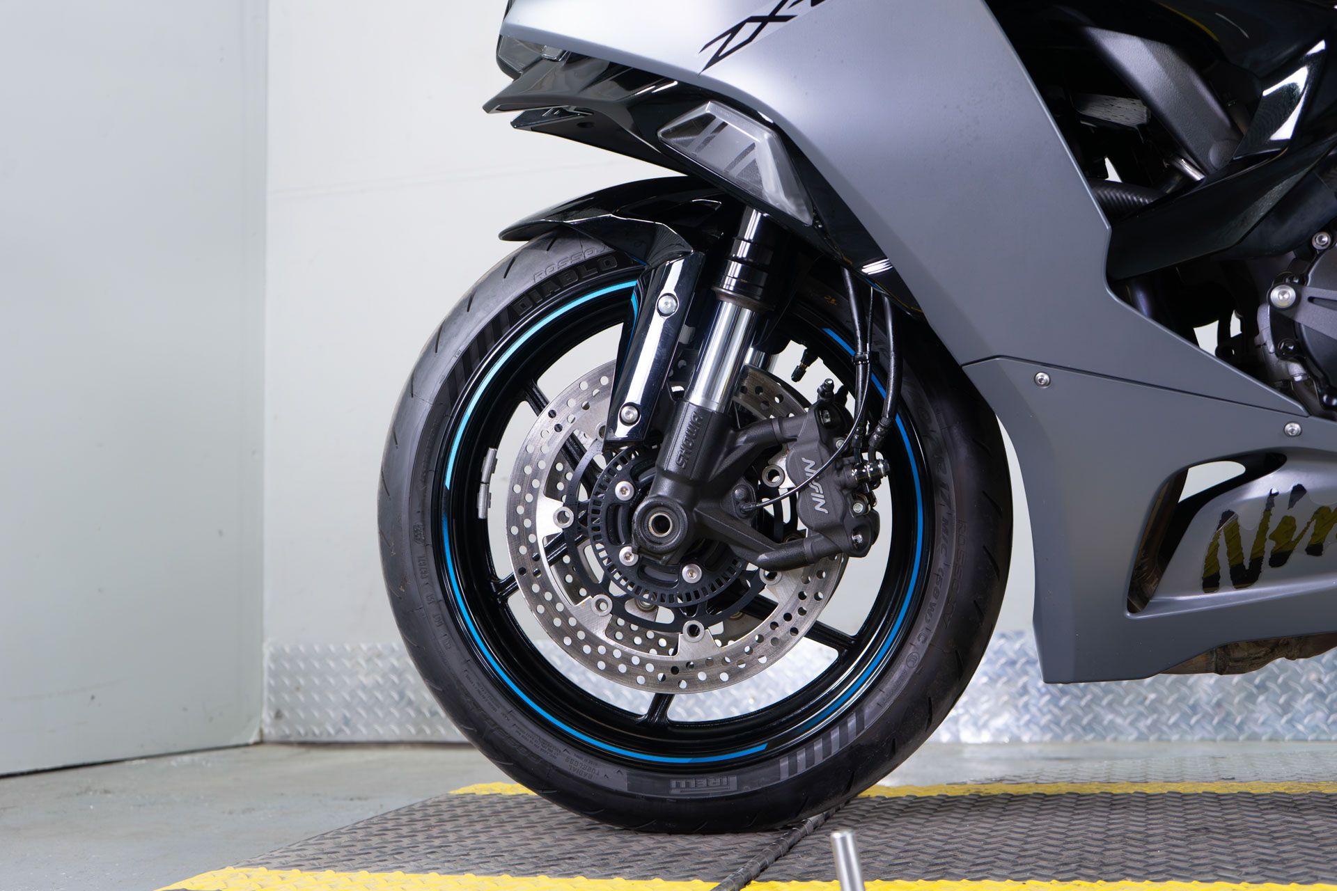 2025 Kawasaki Ninja ZX-6R KRT Edition ABS in Sacramento, California - Photo 14