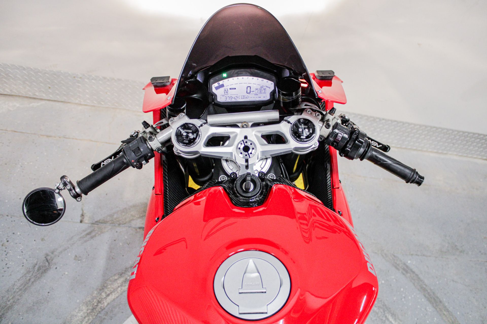 Dashboard - Photo 18