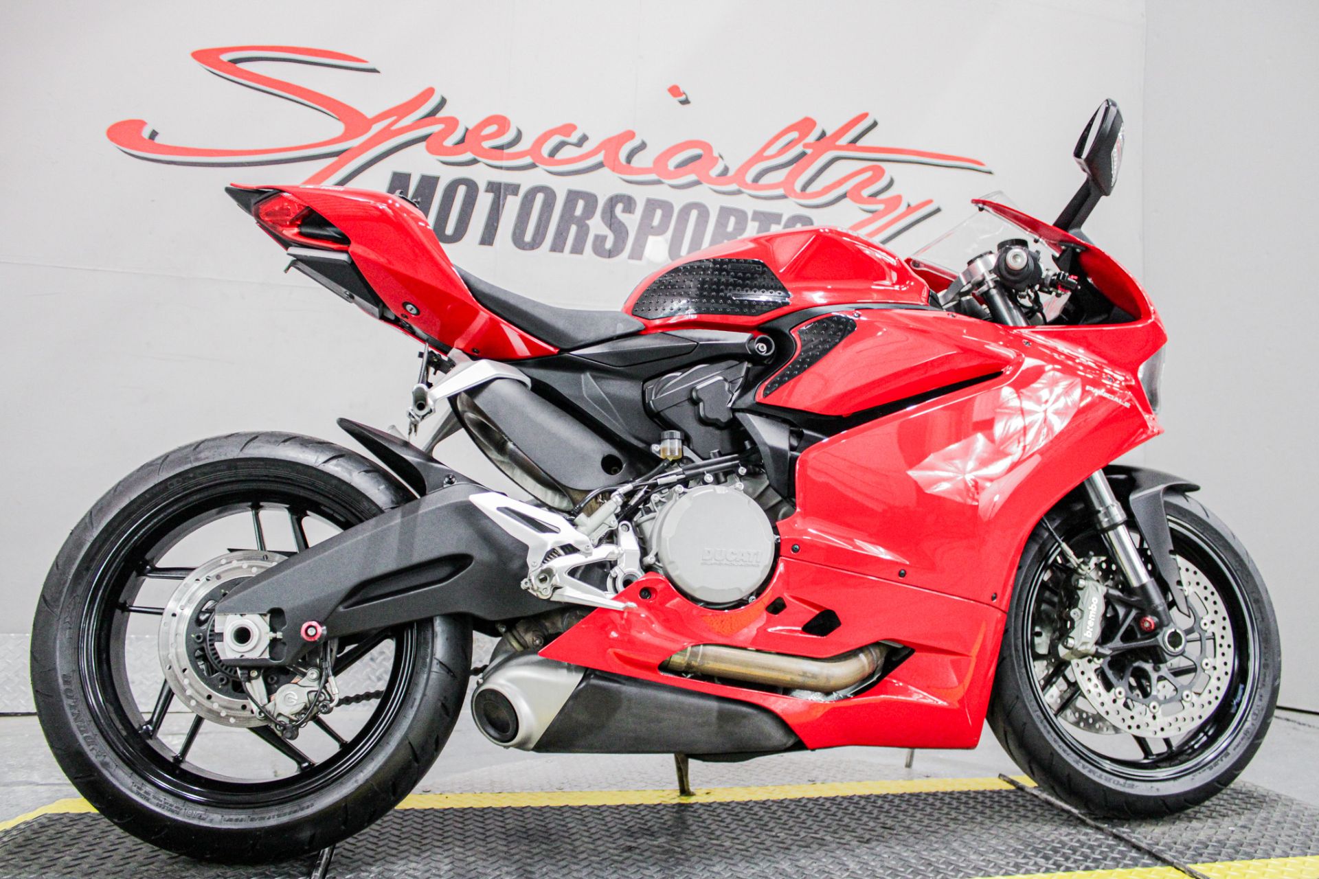 Lower Right Side Angle - Photo 15