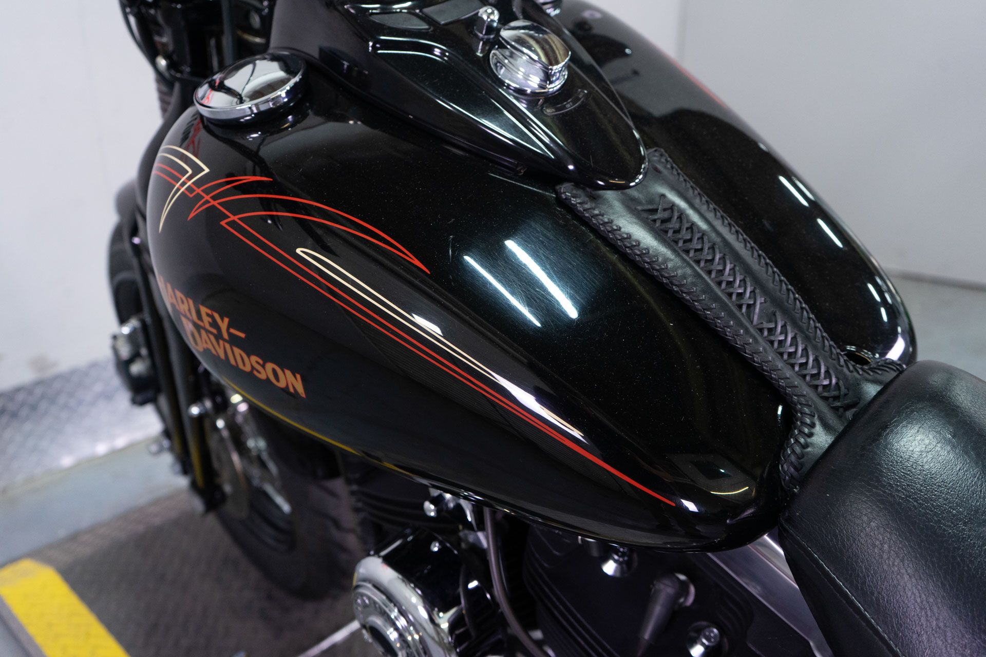 2008 Harley-Davidson Softail® Cross Bones™ in Sacramento, California - Photo 14