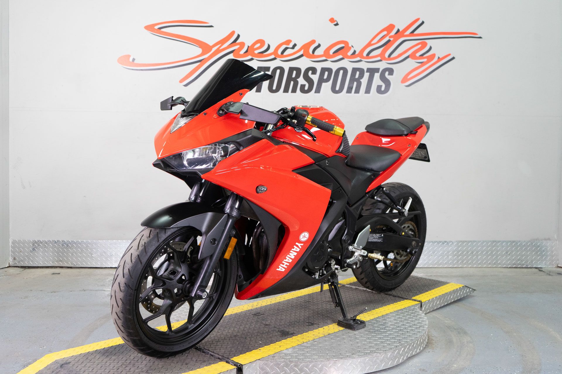 2017 Yamaha YZF-R3 in Sacramento, California - Photo 3