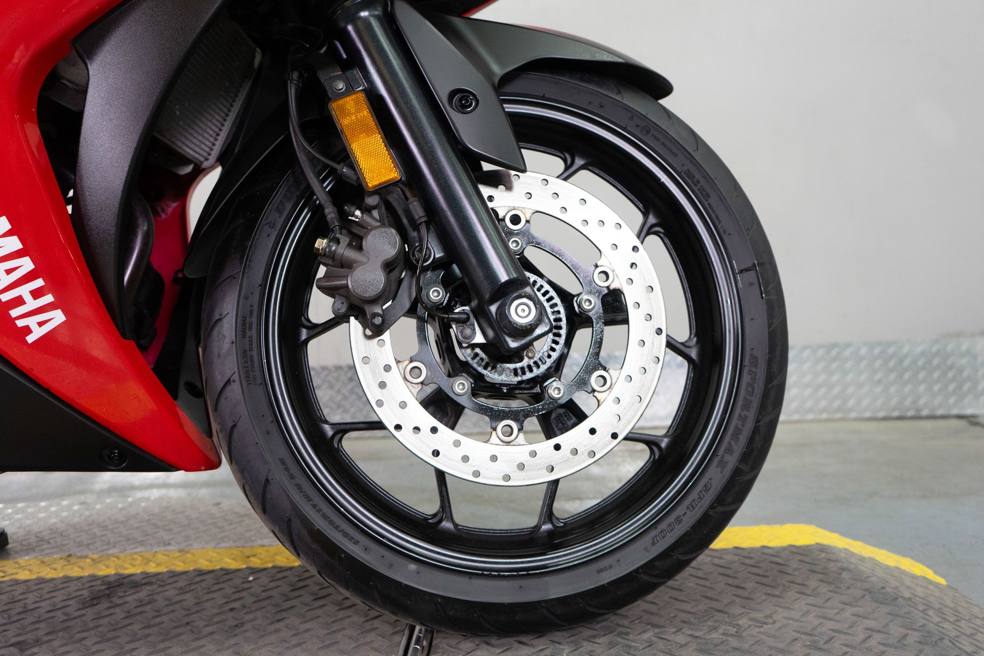 2017 Yamaha YZF-R3 in Sacramento, California - Photo 7