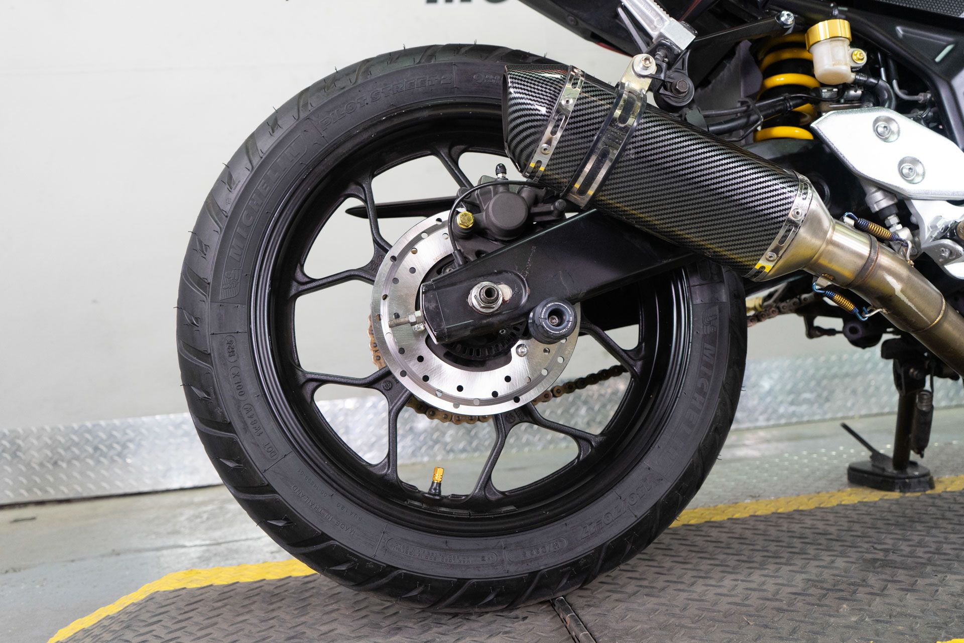 2017 Yamaha YZF-R3 in Sacramento, California - Photo 8