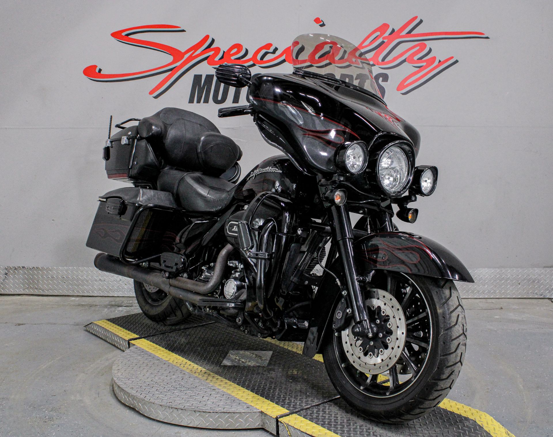 Harley-Davidson Ultra Classic 1/10スケール Harley-Davidson Ultra Classic 1/10スケール Harley-Davidson Ultra