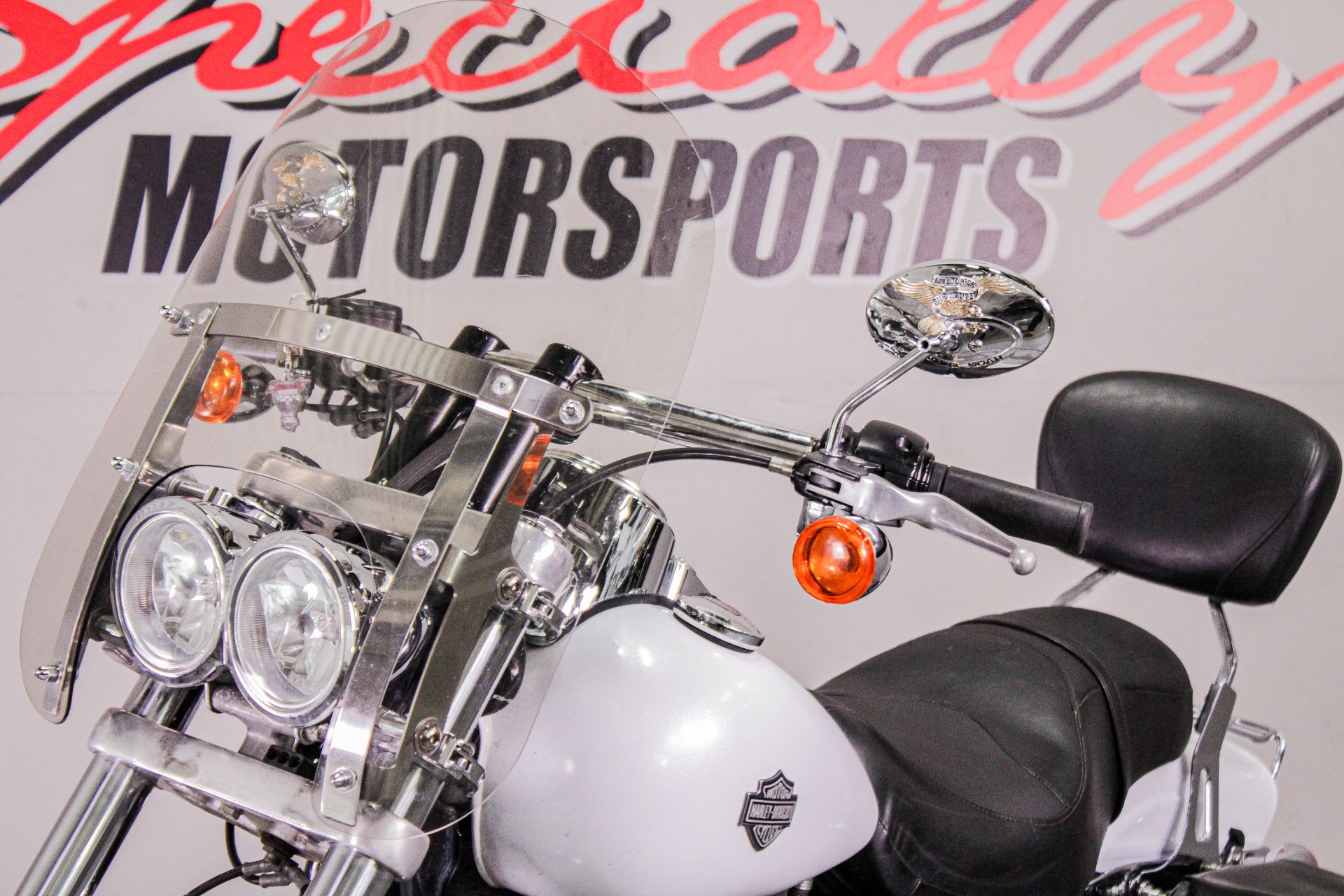 HAR301062 - 2011 - Harley-Davidson - Dyna® Fat Bob® Front Left Zoomed In - Photo 11