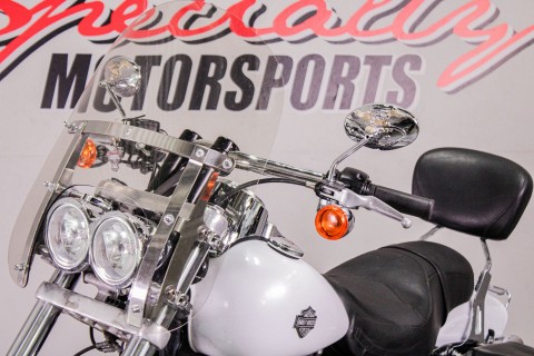 HAR301062 - 2011 - Harley-Davidson - Dyna® Fat Bob® Front Left Zoomed In - Photo 11