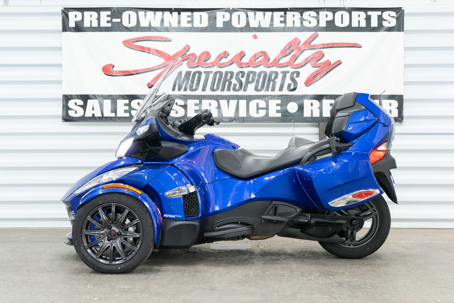 2013 Can-Am Spyder® RT Limited in Sacramento, California - Photo 2