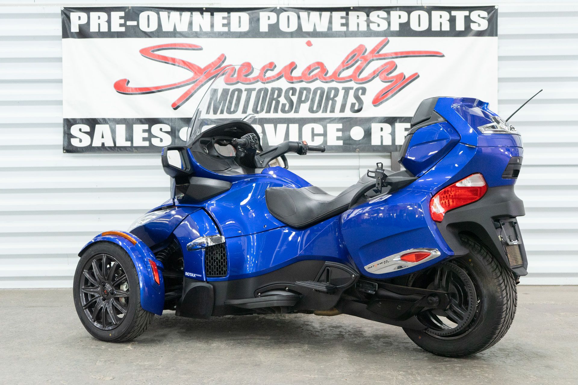 2013 Can-Am Spyder® RT Limited in Sacramento, California - Photo 3