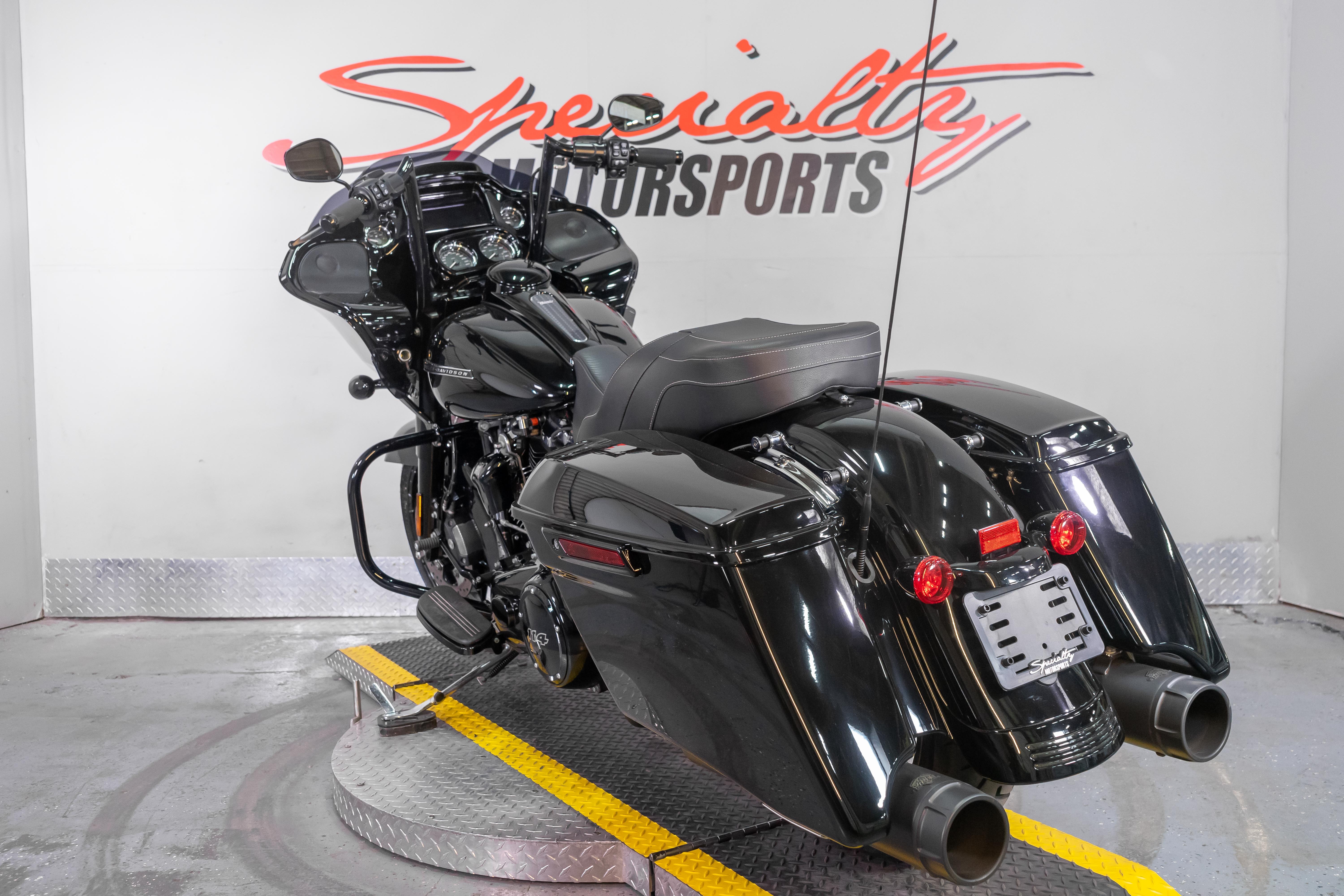 2020 Harley-Davidson Road Glide® Special 3