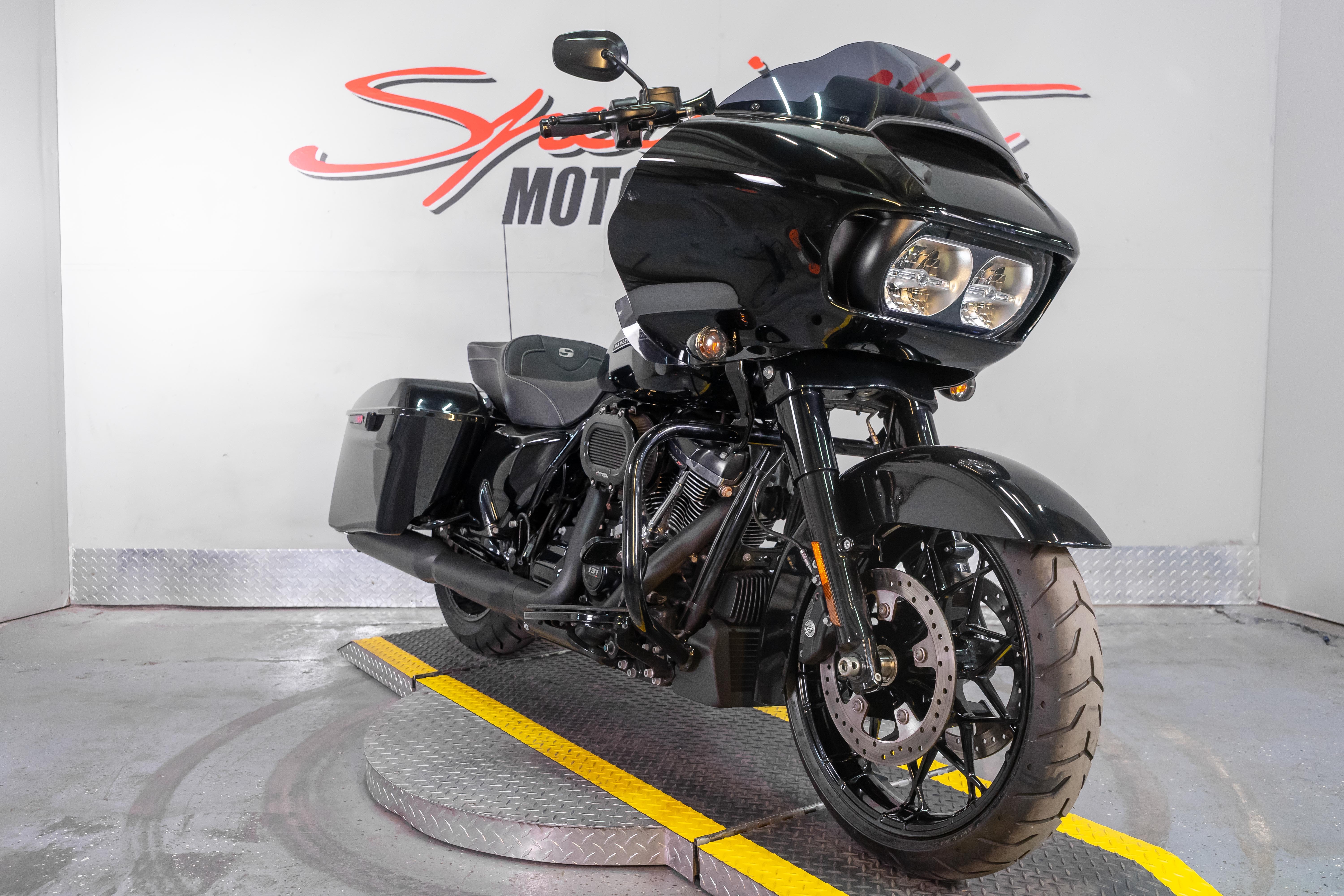 2020 Harley-Davidson Road Glide® Special 6