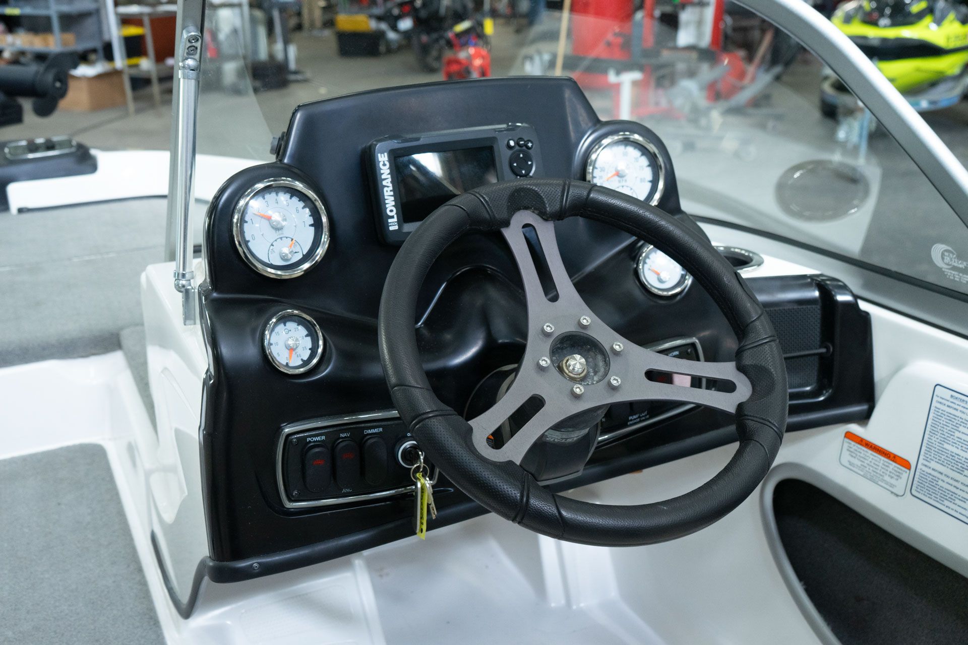 2019 Tracker MARINE Z19 SPORT in Sacramento, California - Photo 18