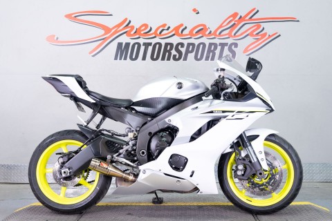 2017 Yamaha YZF-R6 in Sacramento, California - Photo 1