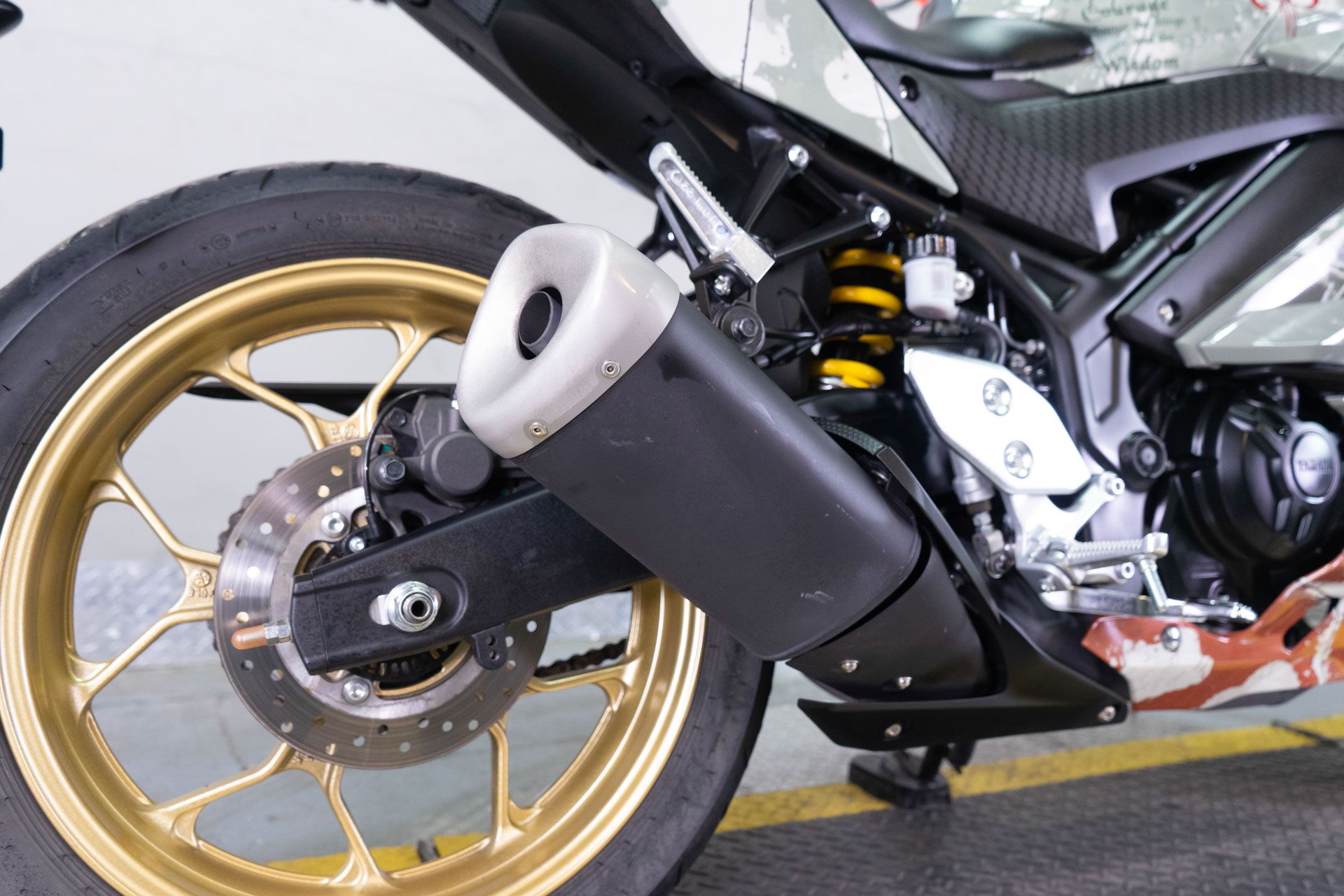 2022 Yamaha YZF-R3 World GP 60th Anniversary Edition in Sacramento, California - Photo 10