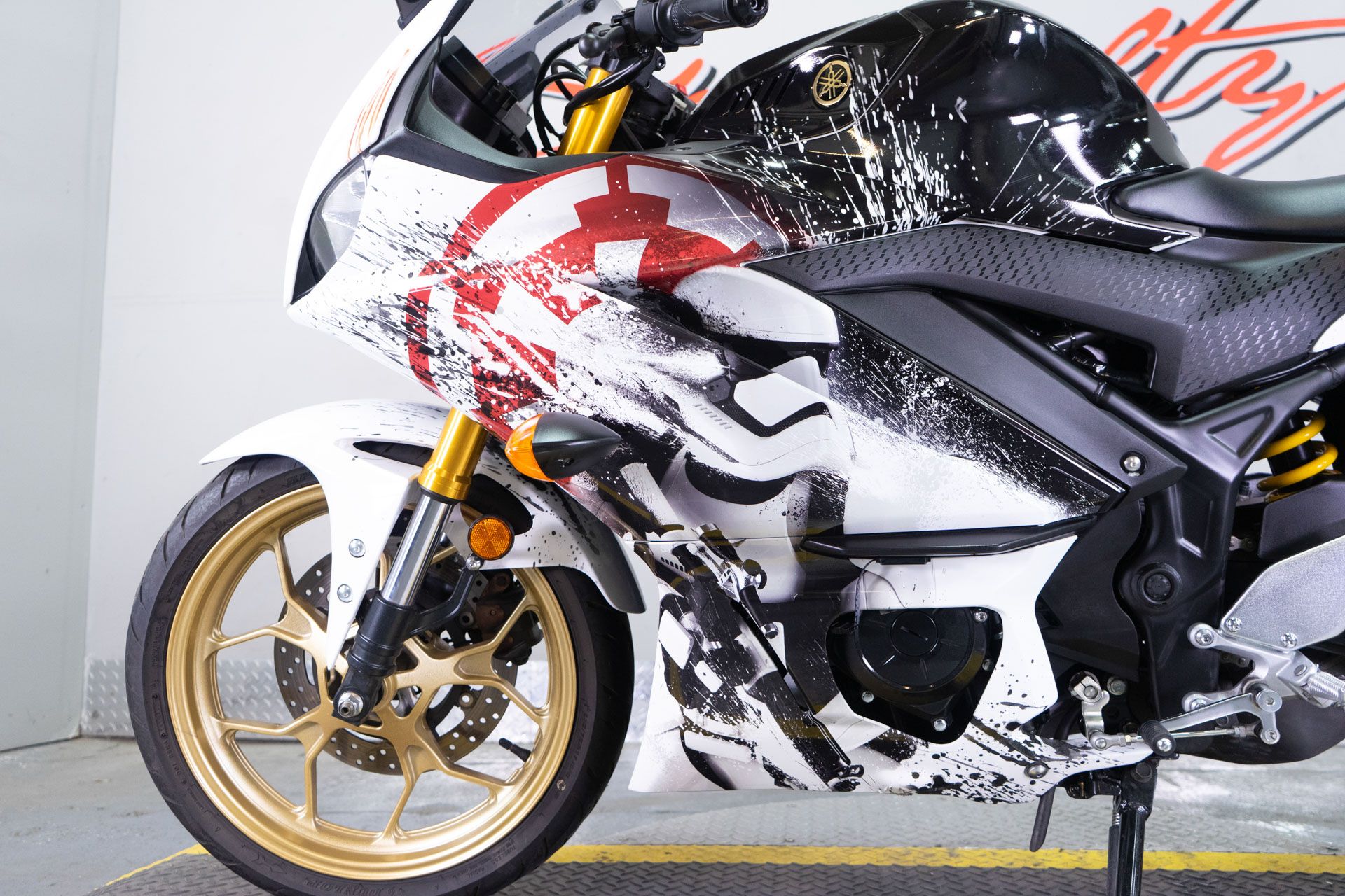 2022 Yamaha YZF-R3 World GP 60th Anniversary Edition in Sacramento, California - Photo 13