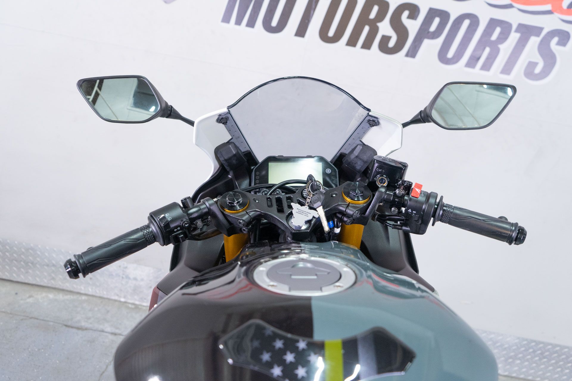 2022 Yamaha YZF-R3 World GP 60th Anniversary Edition in Sacramento, California - Photo 17