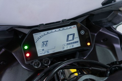 2022 Yamaha YZF-R3 World GP 60th Anniversary Edition in Sacramento, California - Photo 19