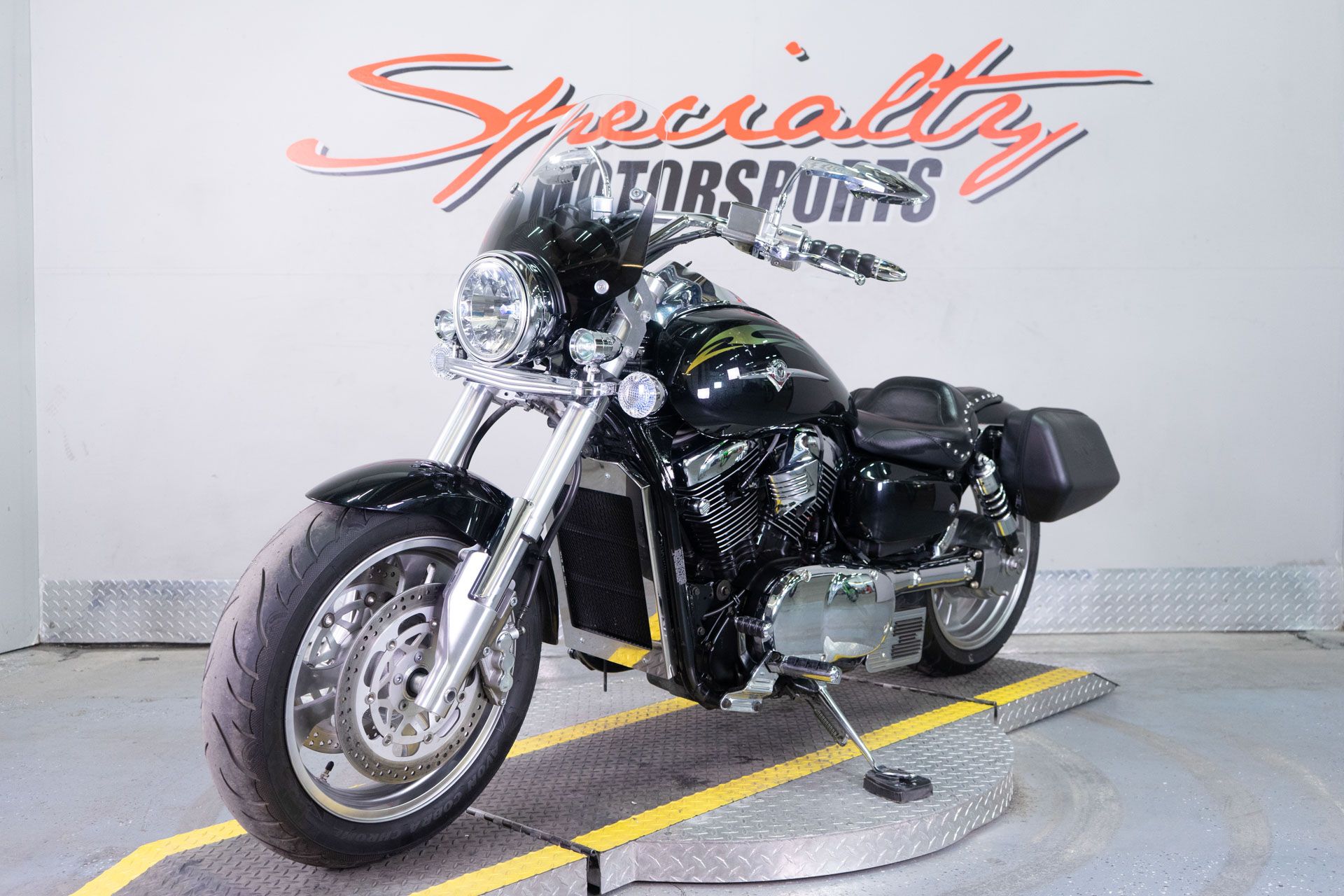 2004 Kawasaki Vulcan® 1600 Mean Streak® in Sacramento, California - Photo 3