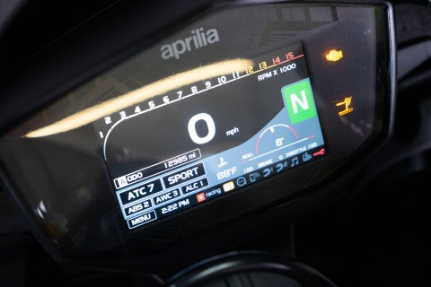 2017 Aprilia RSV4 RR ABS in Sacramento, California - Photo 17