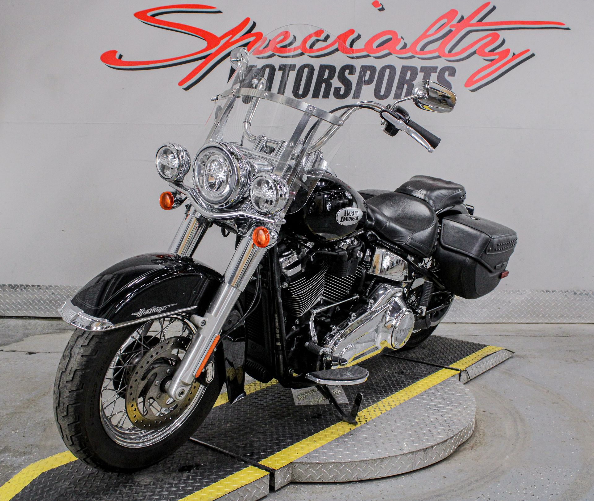 2023 Harley-Davidson Heritage Classic 114 in Sacramento, California - Photo 6