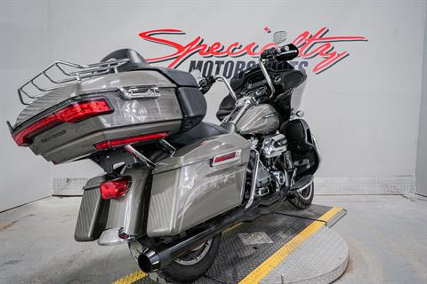 2018 Harley-Davidson Road Glide® Ultra in Sacramento, California - Photo 2