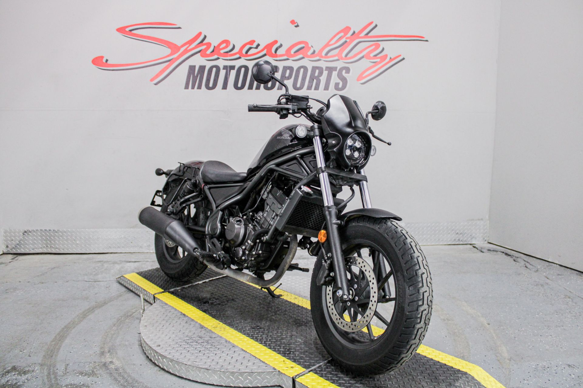 2024 Honda Rebel 300 in Sacramento, California - Photo 13