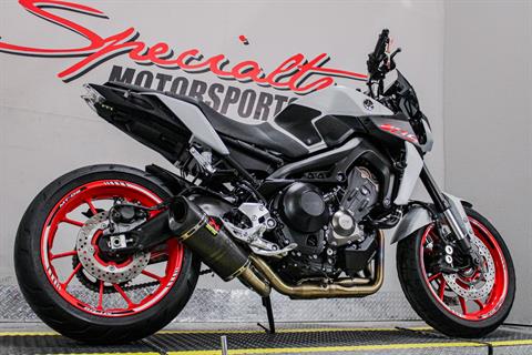 YAM001640 - 2020 - Yamaha Motor Corp., USA - MT-09 Lower Right Side Angle - Photo 15