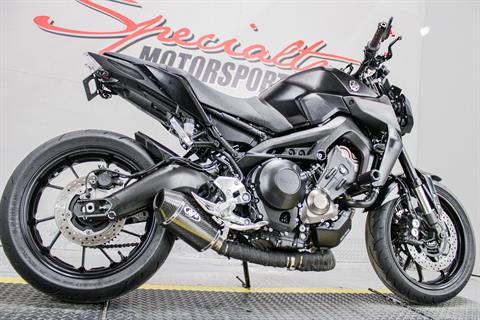 Lower Right Side Angle - Photo 15