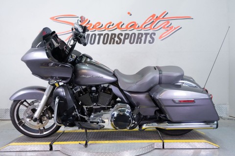 2016 Harley-Davidson Road Glide® in Sacramento, California - Photo 4
