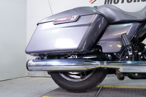 2016 Harley-Davidson Road Glide® in Sacramento, California - Photo 8