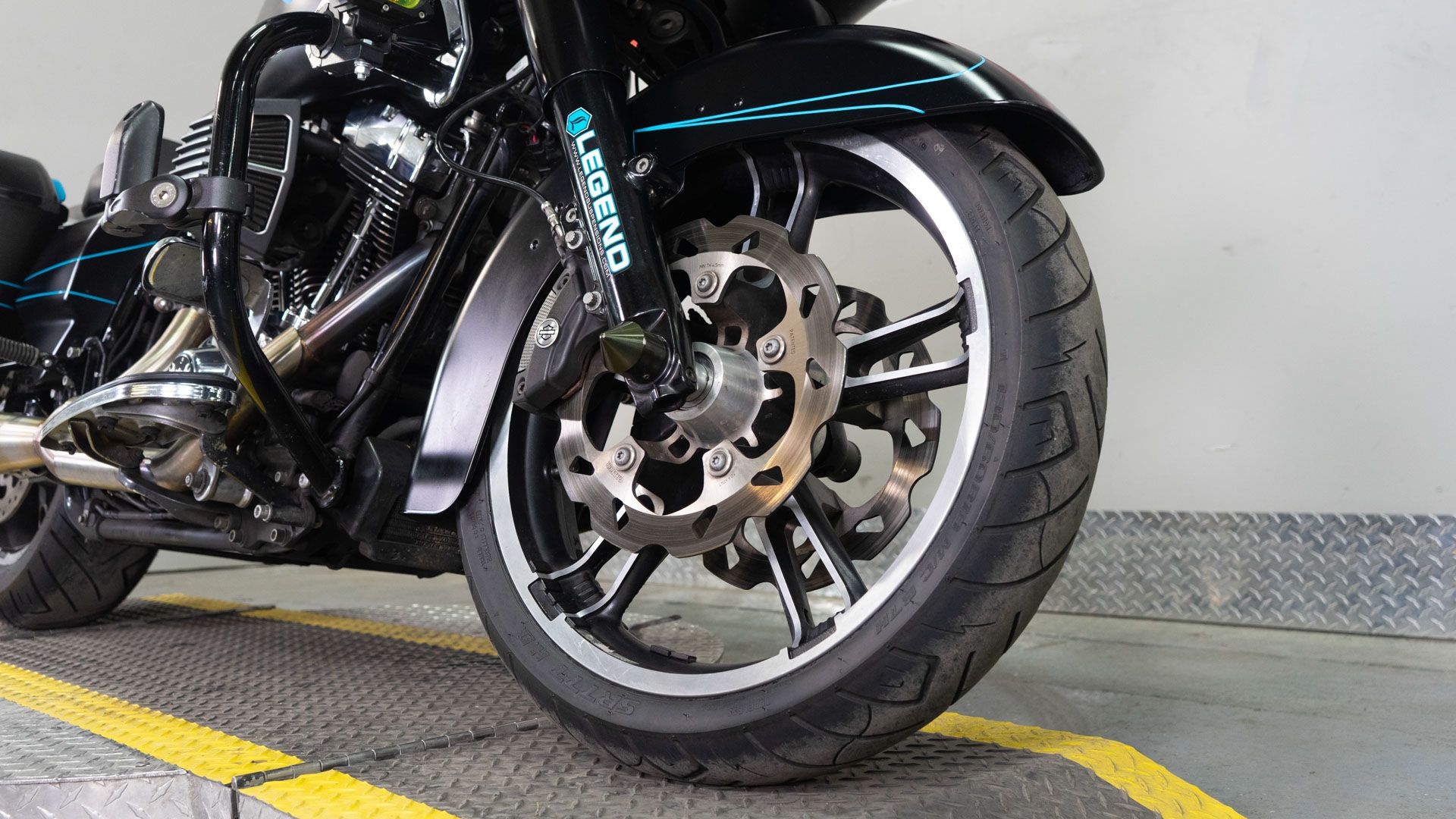 2015 Harley-Davidson Road Glide® Special in Sacramento, California - Photo 8