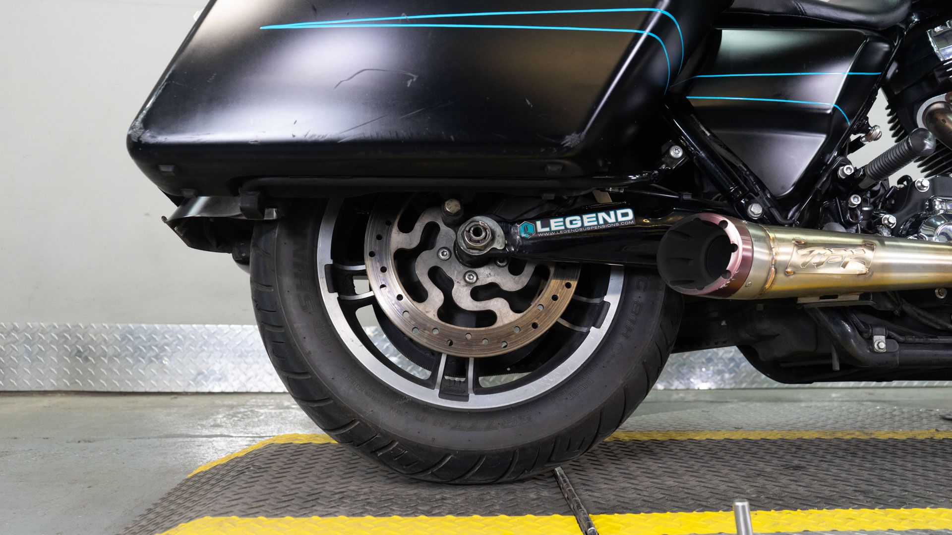 2015 Harley-Davidson Road Glide® Special in Sacramento, California - Photo 9